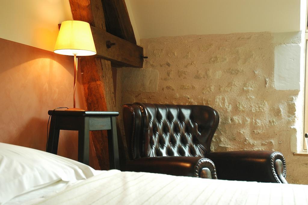 Les Pierres D'Aurele Chambres D'Hotes Saint-Georges-sur-Cher Szoba fotó