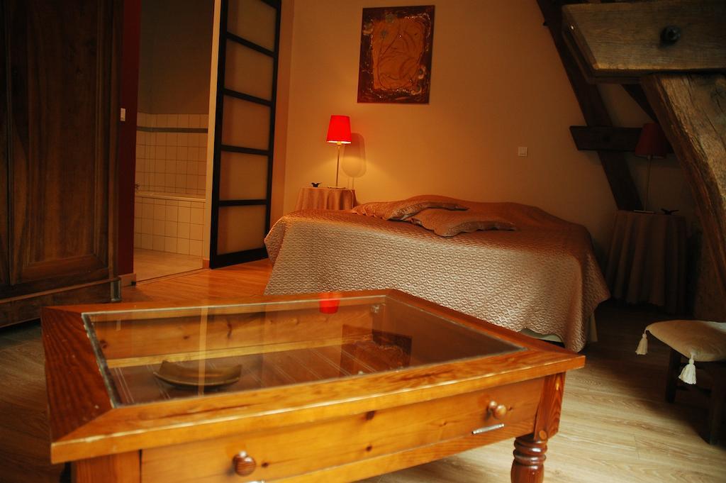 Les Pierres D'Aurele Chambres D'Hotes Saint-Georges-sur-Cher Szoba fotó