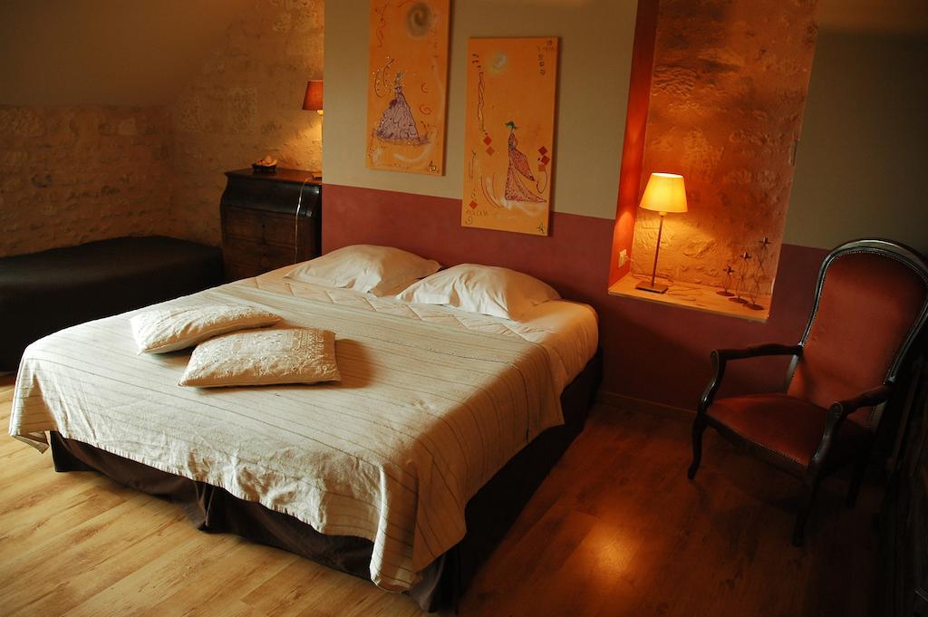 Les Pierres D'Aurele Chambres D'Hotes Saint-Georges-sur-Cher Szoba fotó